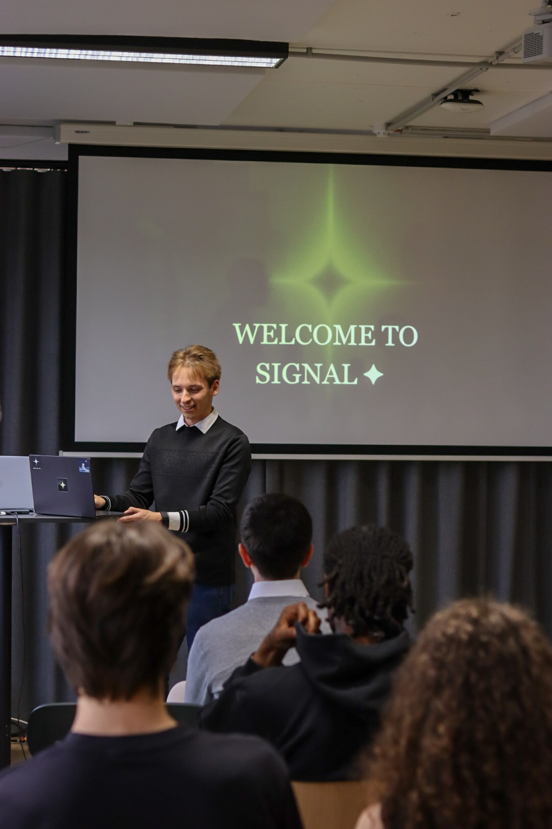SIGNAL I